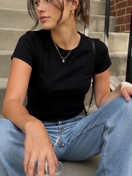 Aritzia Tna Black Short Sleeve Baby Tee M